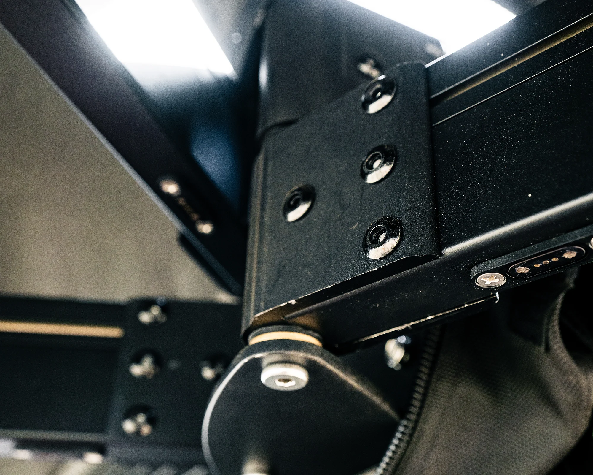 Deltawing 270 Awning (RHS, Unsupported) - Image 7
