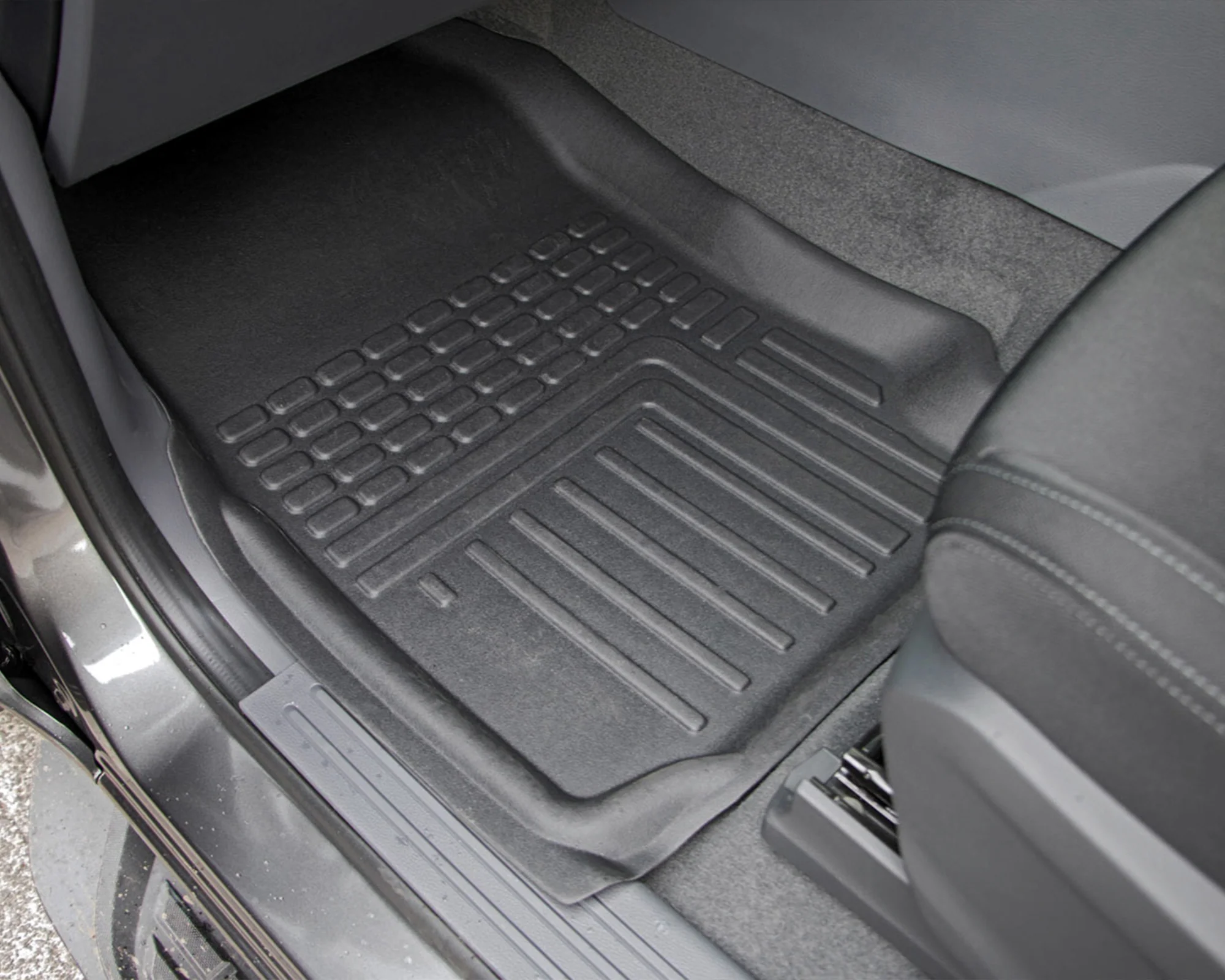 Floor Mat Bracket for Ford Ranger, PY With Vinyl Floor - Image 4