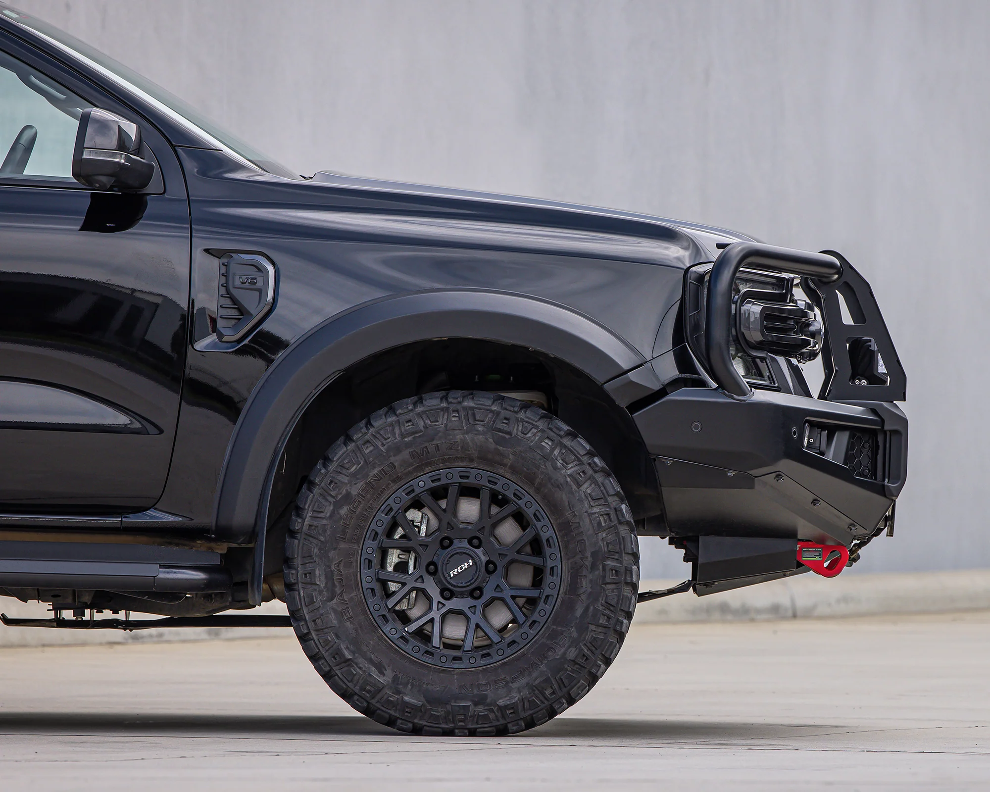 APEX Bull Bar & Lights Kit - Image 2
