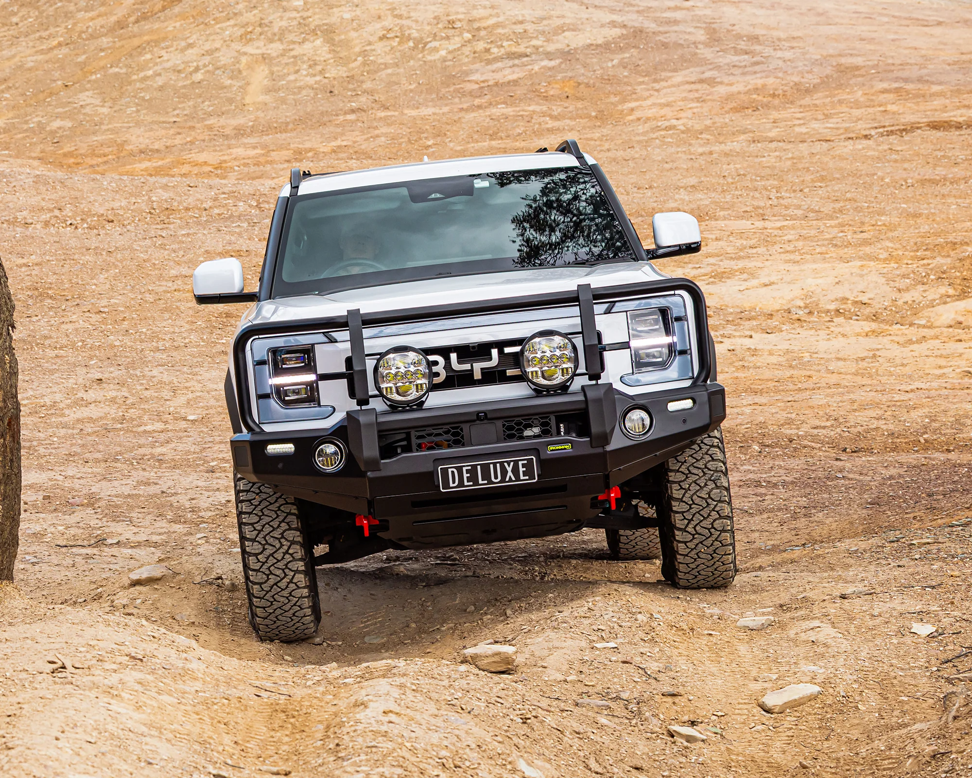 Deluxe Bull Bar - Image 6