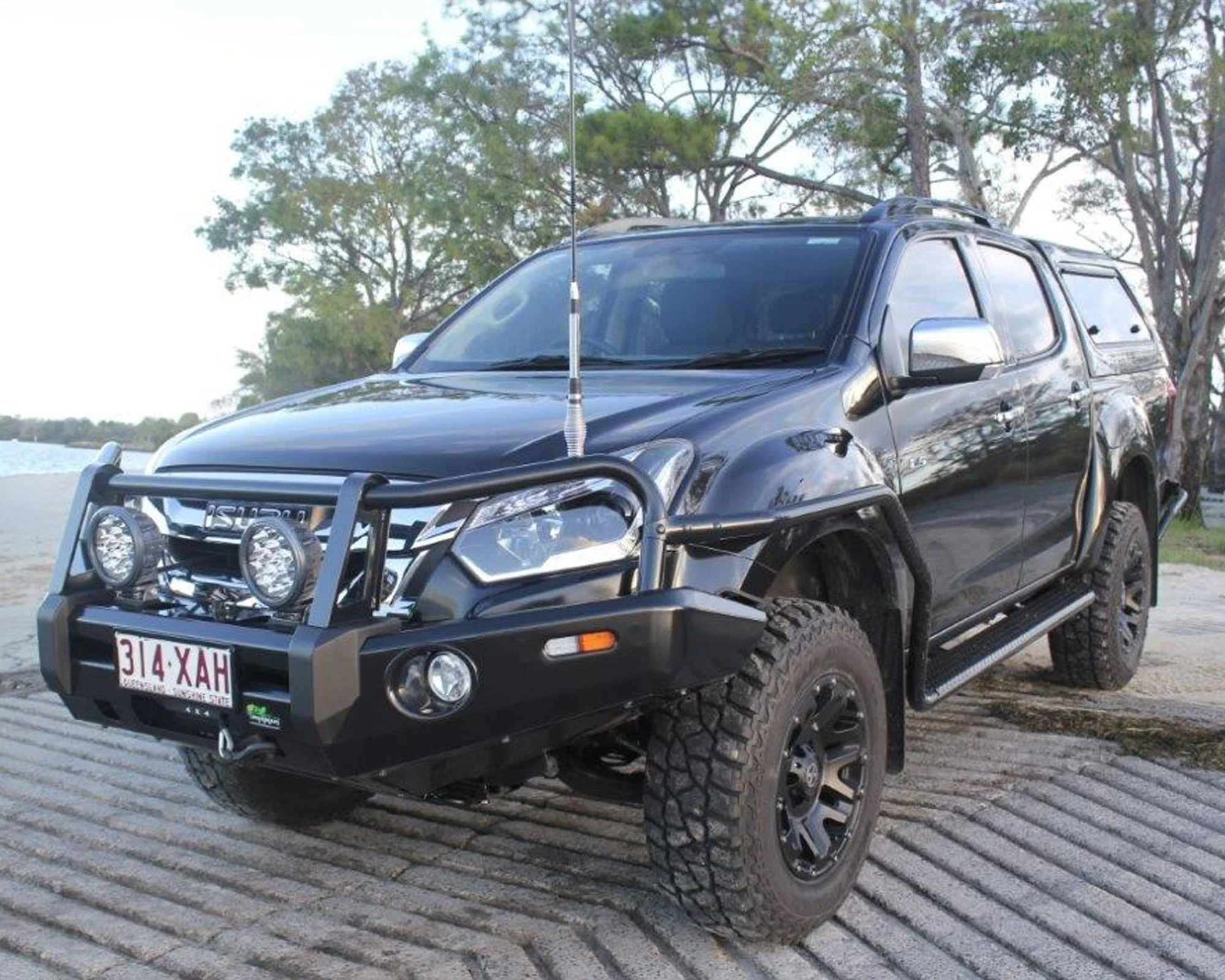 Deluxe Bull Bar - Image 2