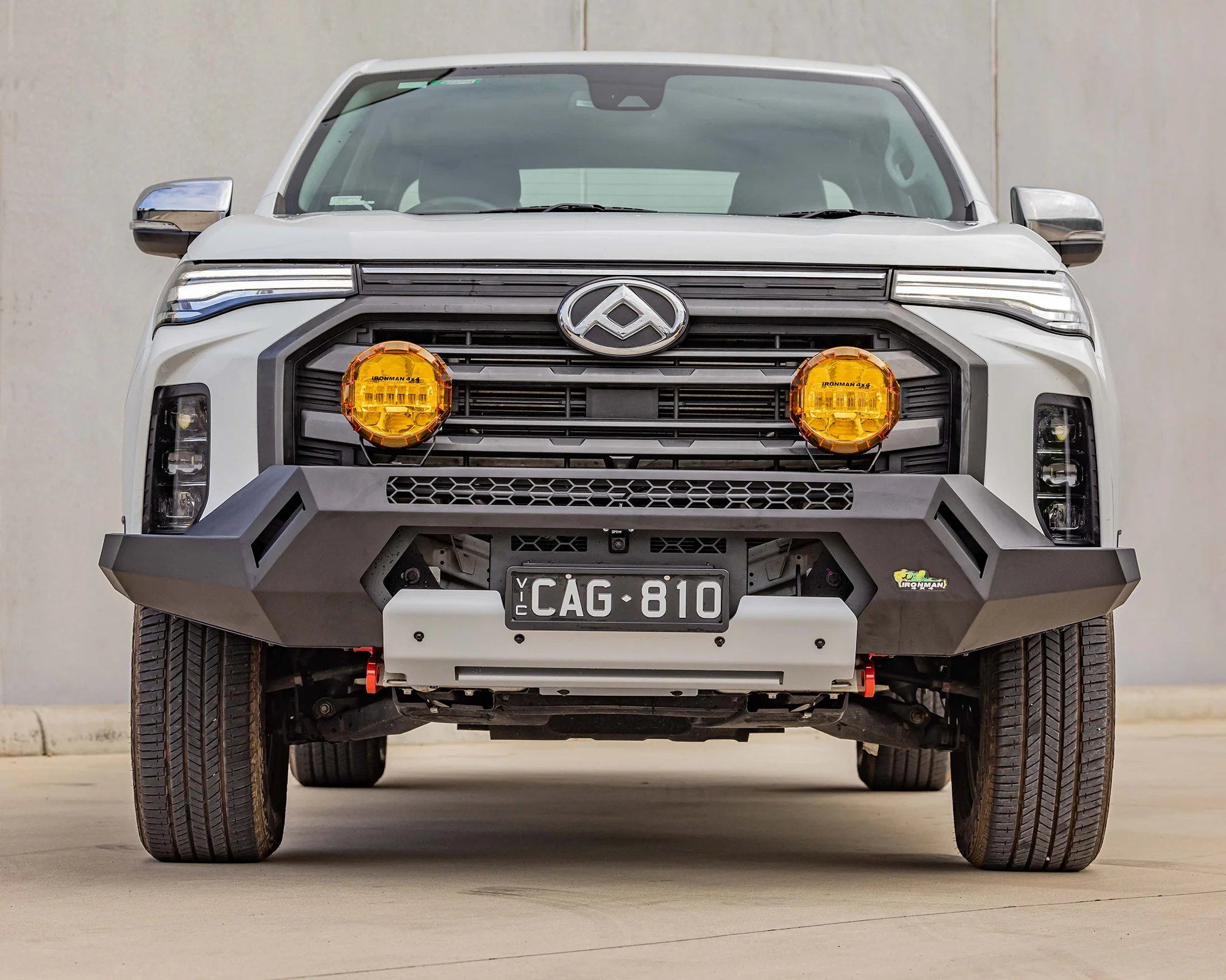 Raid Bull Bar & Lights Kit - Image 4