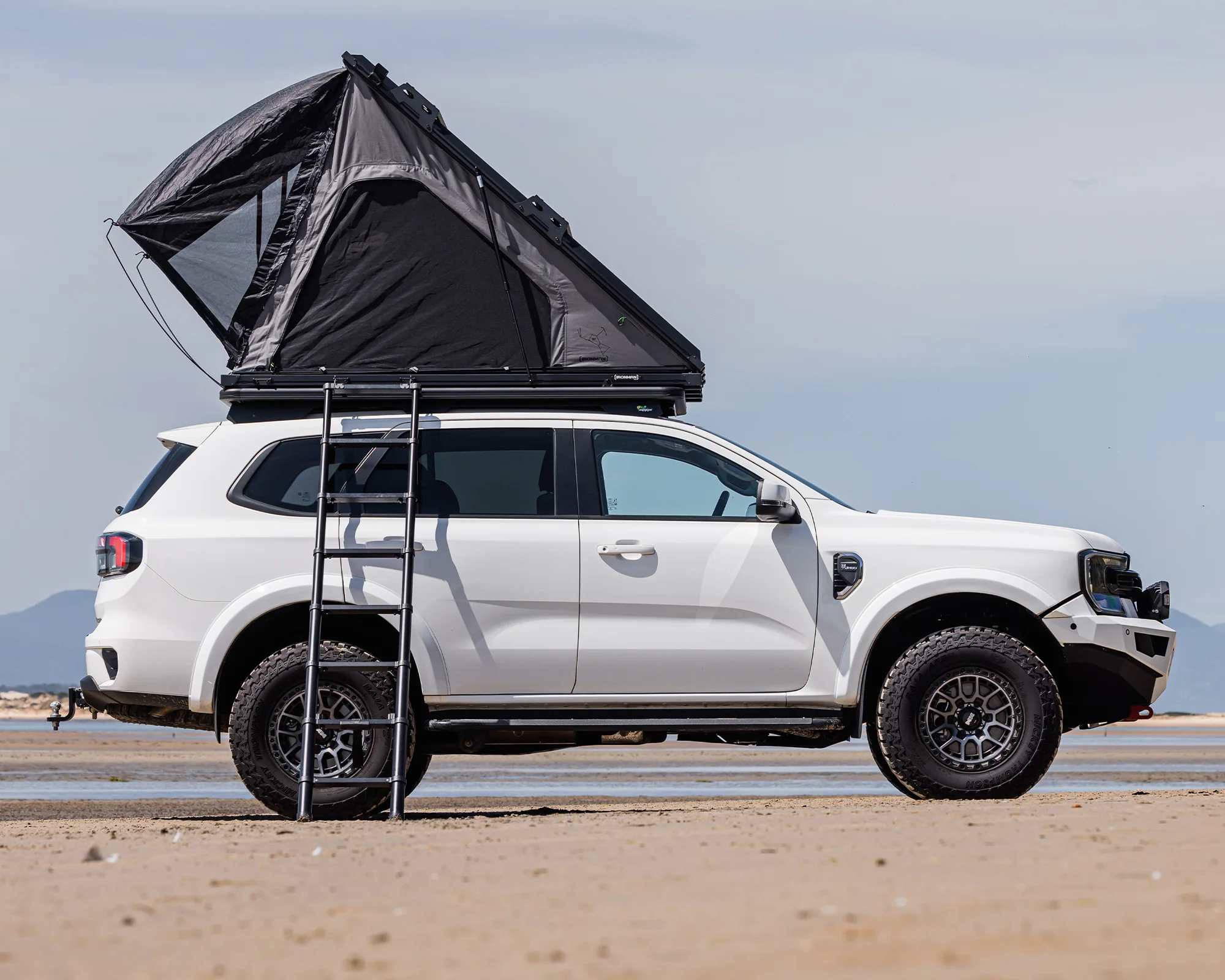 Orion 1200 - Lightweight Hardshell Rooftop Tent - Image 5
