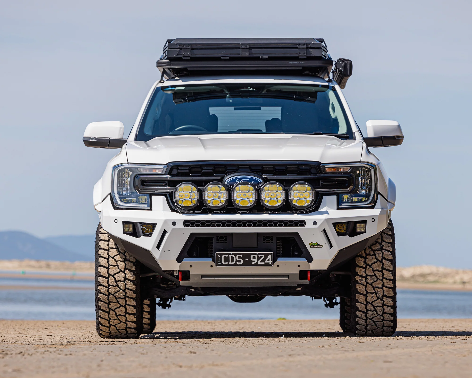 Orion 1200 - Lightweight Hardshell Rooftop Tent - Image 8