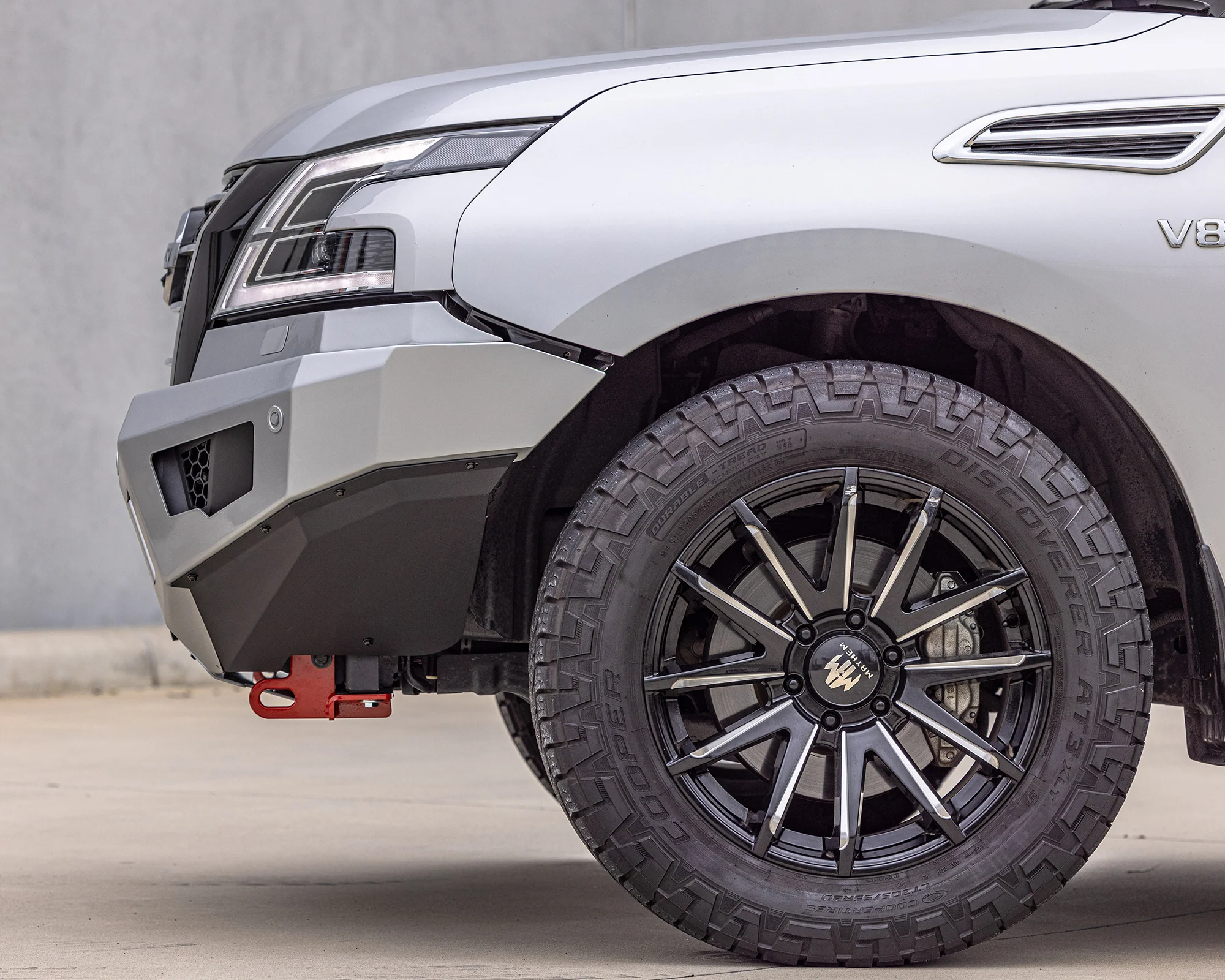 Raid Bull Bar & Lights Kit - Image 2