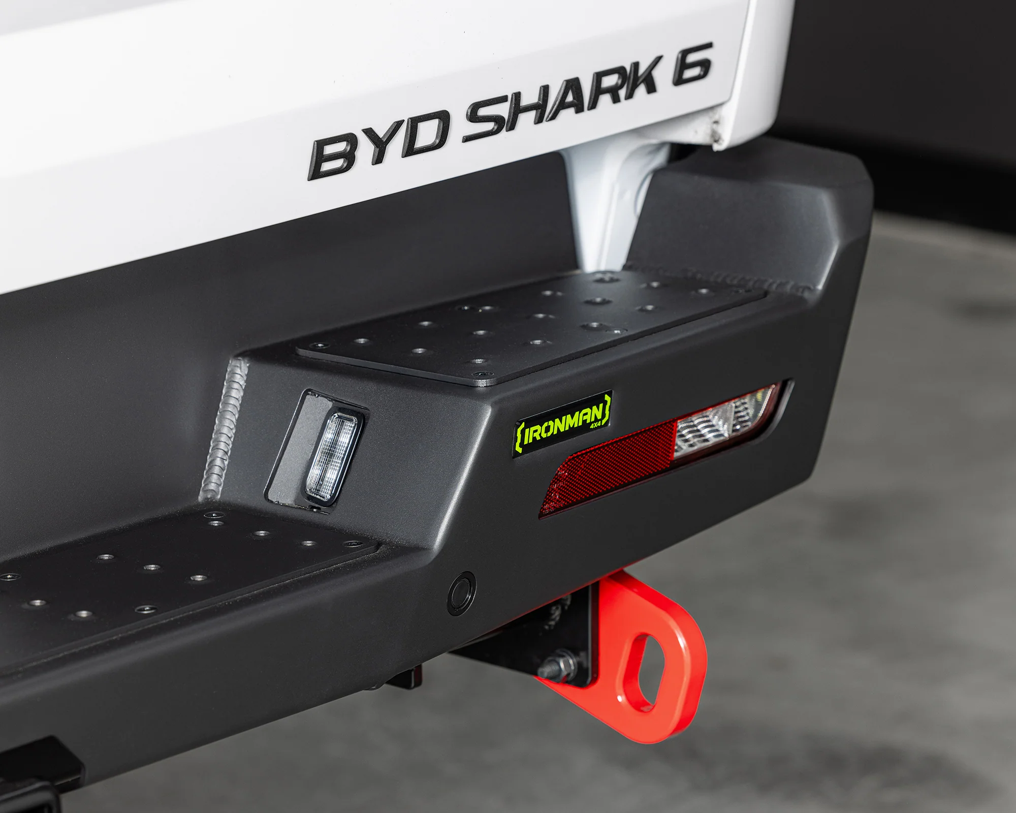 Rear Protection Tow Bar - Image 3